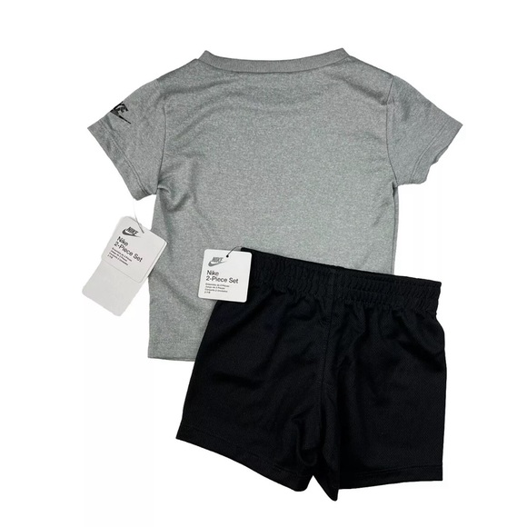 Nike Baby Boy 2 Piece Size 12 Months T-Shirt & Shorts Set DRI-FIT Gray Black - Picture 2 of 4